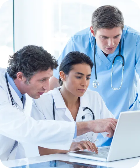 Tim Medis Kami yang Berpengalaman